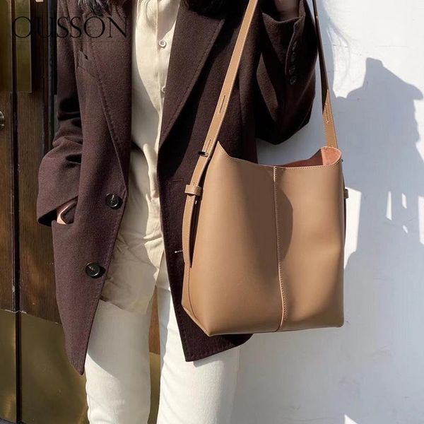 evening bags ousson 2021 women fashion travel work large capacity one-shoulder bag ladies soft leather big tote bucket
evening bags ousson 2021 women fashion travel work large capacity one-shoulder bag ladies soft leather big tote bucket