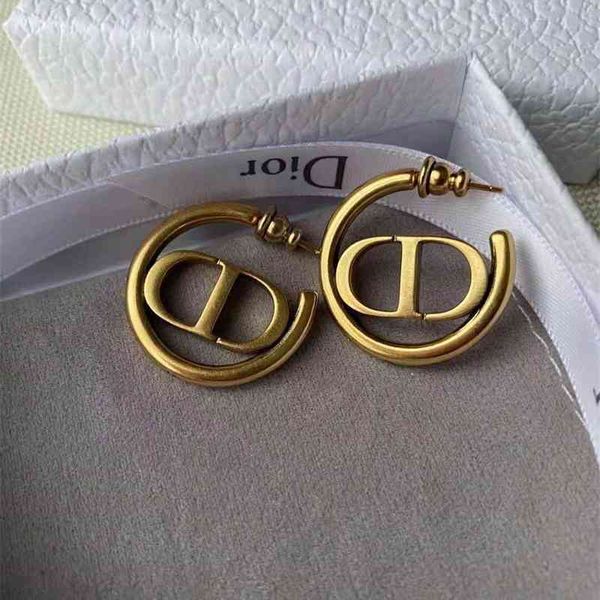 75% off outlet online family star same brass material 925 silver needle exquisite and elegant earrings women's fashion
75% off outlet online family star same brass material 925 silver needle exquisite and elegant earrings women's fashion