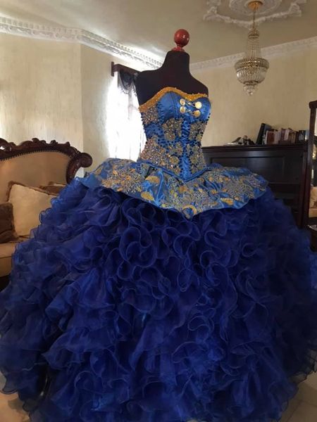 gorgeous gold embroidery royal blue quinceanera dresses sweetheart crystal beaded organza satin ruffled vestido de sweet 15 prom eveening dr, Blue;red
gorgeous gold embroidery royal blue quinceanera dresses sweetheart crystal beaded organza satin ruffled vestido de sweet 15 prom eveening dr, Blue;red