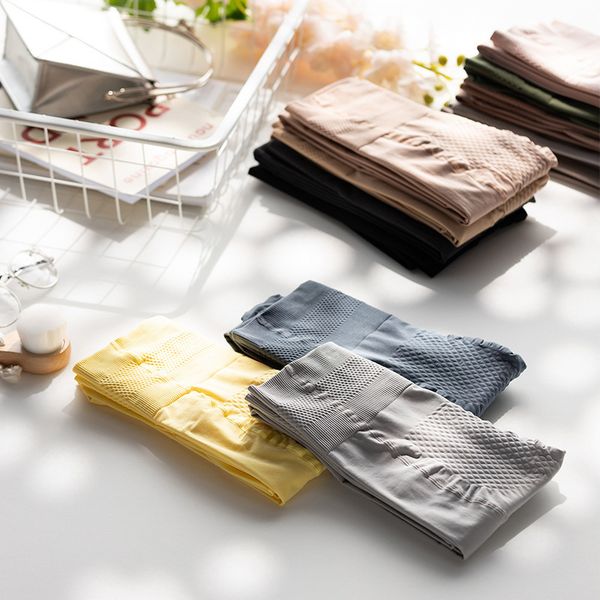 200d spring and autumn veet enlarged silk stockings pantyhose color high waist massage bottomed women' bare leg socks, Red;black
200d spring and autumn veet enlarged silk stockings pantyhose color high waist massage bottomed women' bare leg socks, Red;black