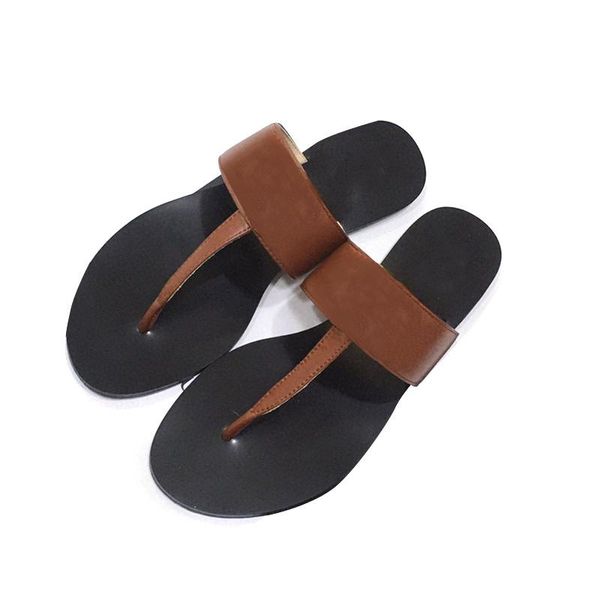 slippers fashion men's and women's leather shoes black flat comfortable large size 35-46 flip flops
slippers fashion men's and women's leather shoes black flat comfortable large size 35-46 flip flops
