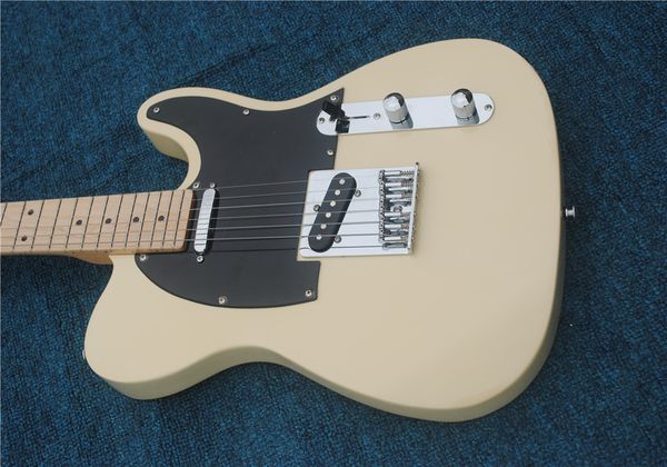 selling new custom chrome plated maple fingerboard electric guitar f-1511+softcase
selling new custom chrome plated maple fingerboard electric guitar f-1511+softcase