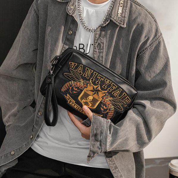 factory wholesale women handbag street trend leather messenger bag exquisite embroidery fashion shoulder bags outdoor sports leisure fashion
factory wholesale women handbag street trend leather messenger bag exquisite embroidery fashion shoulder bags outdoor sports leisure fashion