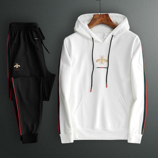 and autumn spring fashion men's leisure suit tide brand little bee embroidery sweater two-piece set, Black 
and autumn spring fashion men's leisure suit tide brand little bee embroidery sweater two-piece set, Black