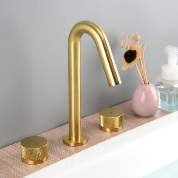 luxury brass brushed gold/black bathroom sink faucet three holes two handle basin mixer cold water tap faucets
luxury brass brushed gold/black bathroom sink faucet three holes two handle basin mixer cold water tap faucets