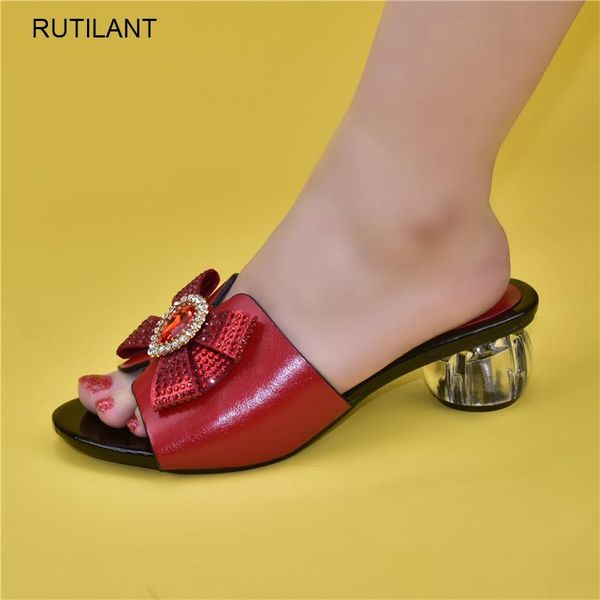 dress shoes arrival italian women wedding party pumps decorated with rhinestone ladies 2021 fashion low heels, Black
dress shoes arrival italian women wedding party pumps decorated with rhinestone ladies 2021 fashion low heels, Black