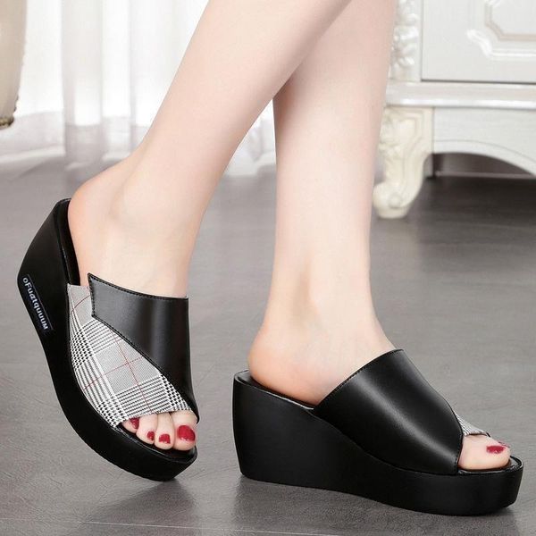 foreign trade women's wedge slippers women summer thick muffin bottom word outerwear roman high heel sandals a519, Black
foreign trade women's wedge slippers women summer thick muffin bottom word outerwear roman high heel sandals a519, Black