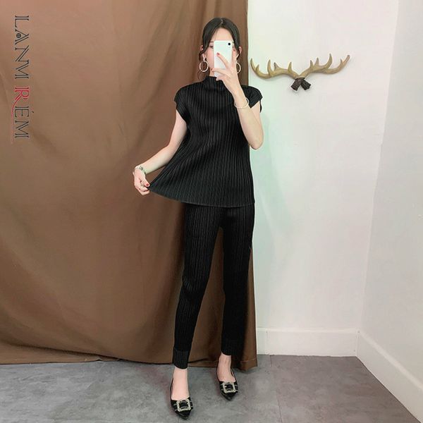 round collar short sleeve solid color pleated set for women casual t shirt + pants female summer fashion trend yh698 210507, White
round collar short sleeve solid color pleated set for women casual t shirt + pants female summer fashion trend yh698 210507, White