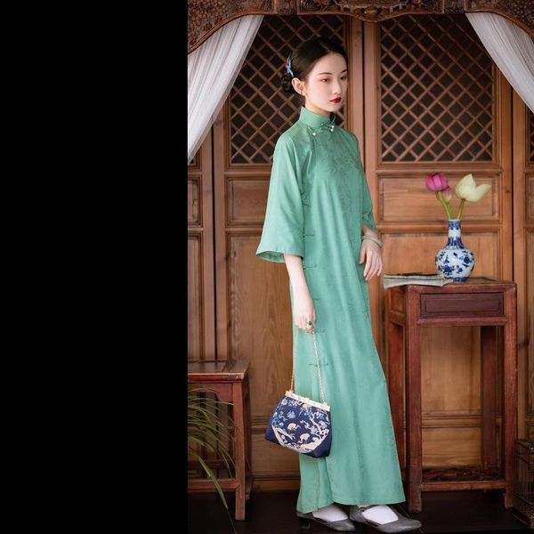 ethnic clothing 2021 spring dress style literature retro chinese republic of china one piece old loose cheongsam, Red
ethnic clothing 2021 spring dress style literature retro chinese republic of china one piece old loose cheongsam, Red