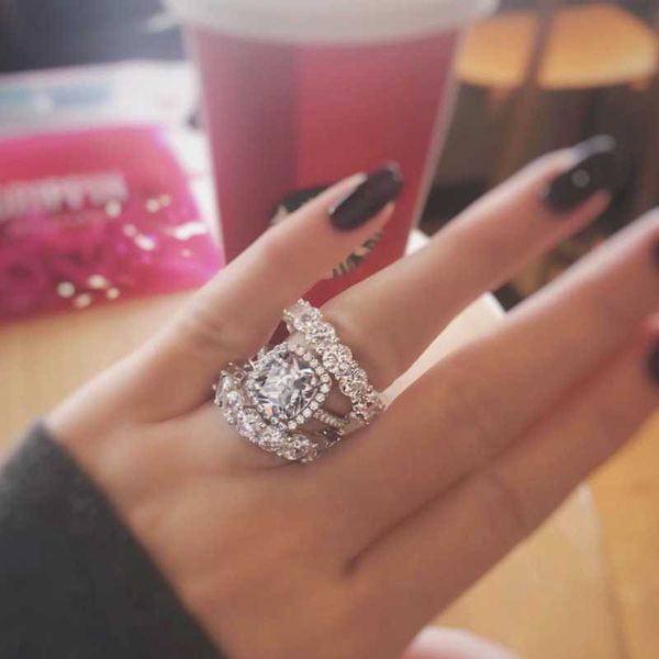 cluster rings original 925 sterling silver diamond band ring set luxury cocktail wedding natural white sapphire for women fine jewelry, Golden;silver
cluster rings original 925 sterling silver diamond band ring set luxury cocktail wedding natural white sapphire for women fine jewelry, Golden;silver