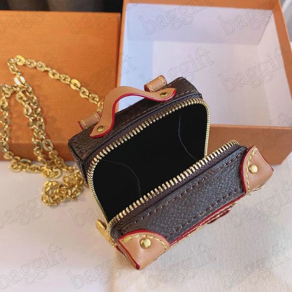toles bags mini soft trunk clutch chains monograms woc wallet on chain canvas leather shoulder crossbody
toles bags mini soft trunk clutch chains monograms woc wallet on chain canvas leather shoulder crossbody