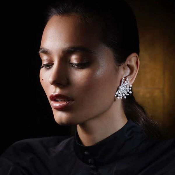stud earrings 2021 trend women's sweet personality temperament suitable for banquets and parties as gifts girlfriends, Golden;silver
stud earrings 2021 trend women's sweet personality temperament suitable for banquets and parties as gifts girlfriends, Golden;silver