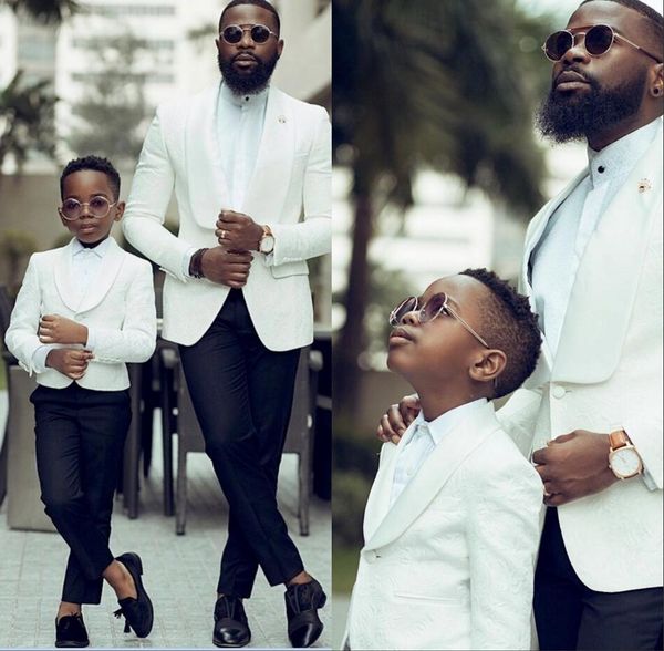 2022 classy wedding tuxedos mens suits slim fit shawl lapel prom an groomsmen blazer designs 2piece set( white jacket+blackpants) custom mad, Black;gray
2022 classy wedding tuxedos mens suits slim fit shawl lapel prom an groomsmen blazer designs 2piece set( white jacket+blackpants) custom mad, Black;gray