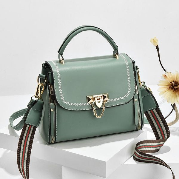 foreign trade women ins new bag trendy messenger solid lady fashion handbags shoulder color 2021 handbag johon
foreign trade women ins new bag trendy messenger solid lady fashion handbags shoulder color 2021 handbag johon