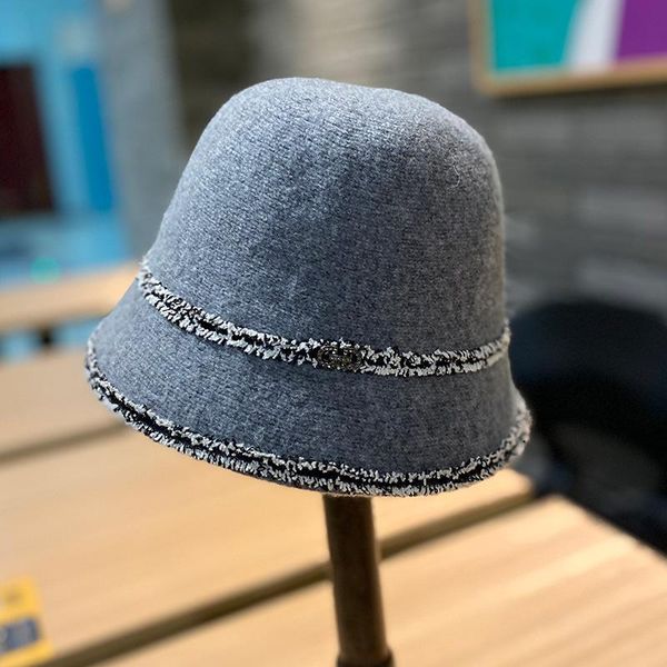 wide brim hats exquisite rivet warm hat winter korean style stitching cloth strip foldable bucket fashion men's women's headwear, Blue;gray
wide brim hats exquisite rivet warm hat winter korean style stitching cloth strip foldable bucket fashion men's women's headwear, Blue;gray