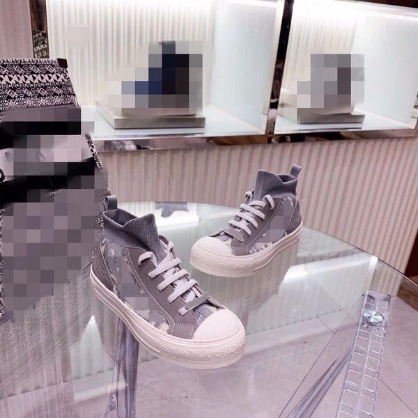 2021 luxury design arrival women walking sneaker blue oblique technical mesh sneakers classic platform shoes grils lace-up trainers mkjjj002, Red;white
2021 luxury design arrival women walking sneaker blue oblique technical mesh sneakers classic platform shoes grils lace-up trainers mkjjj002, Red;white