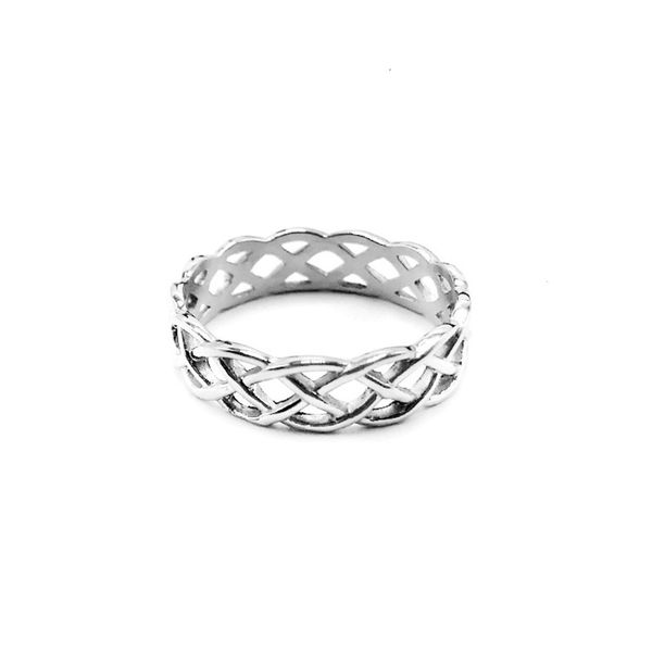exquisite fashion titanium steel casting frosting creative stripe knitting ring lovers, Silver
exquisite fashion titanium steel casting frosting creative stripe knitting ring lovers, Silver