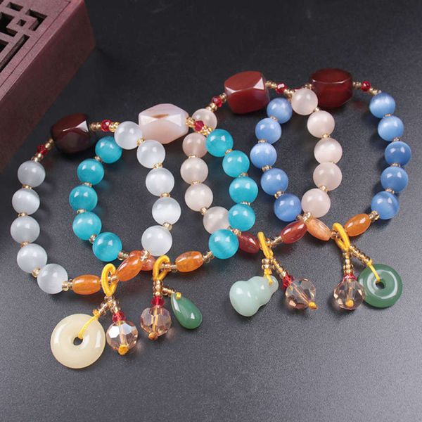 kwai tiktok bracelet, fresh hand, string, fashion lady, single circle, beeswax, and voice., Black
kwai tiktok bracelet, fresh hand, string, fashion lady, single circle, beeswax, and voice., Black
