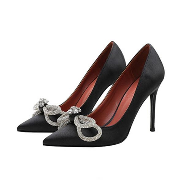 dress shoes office worker women pumps butterfly-knot rhinestone pointed toe solid color silk upper runway party high heels 2021, Black
dress shoes office worker women pumps butterfly-knot rhinestone pointed toe solid color silk upper runway party high heels 2021, Black