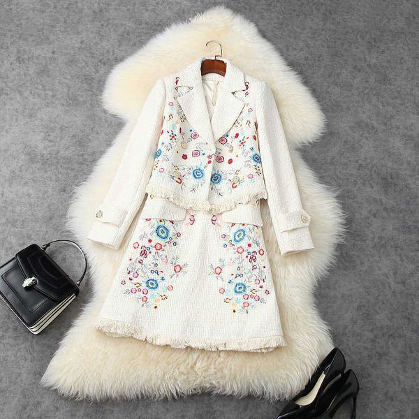 european and american women's wear 2020 winter new style long-sleeved embroidered tassel coat tank dress fashion tweed two-piece, White
european and american women's wear 2020 winter new style long-sleeved embroidered tassel coat tank dress fashion tweed two-piece, White