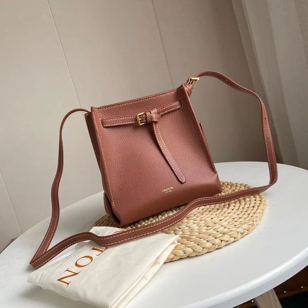 70% off design hand australian minority women's margot bucket lychee real leather one shoulder messenger handbag j0bx, Red;black
70% off design hand australian minority women's margot bucket lychee real leather one shoulder messenger handbag j0bx, Red;black