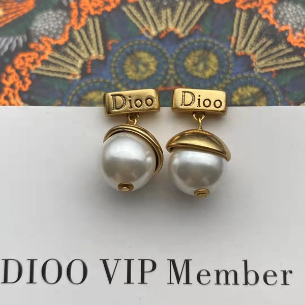 dijia / d's new pearl earrings fashion temperament versatile advanced personalized women's, Golden
dijia / d's new pearl earrings fashion temperament versatile advanced personalized women's, Golden
