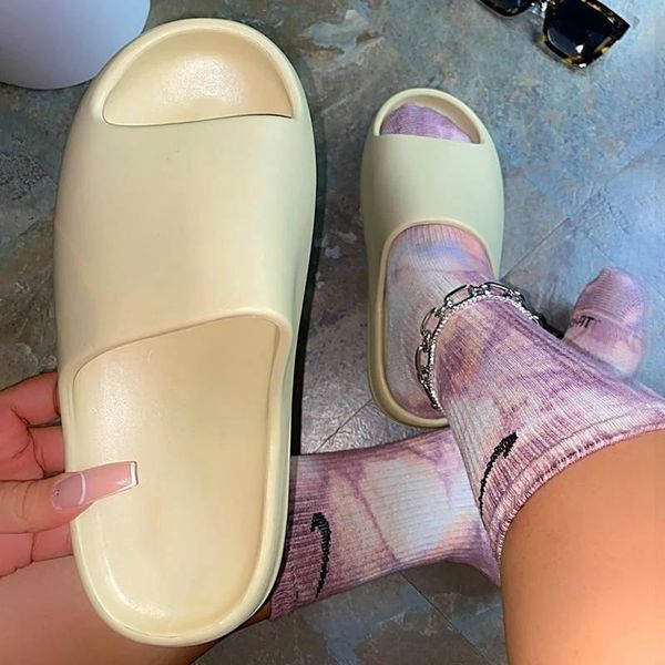 slippers 2021 home women thick bottom platform bathroom slides non slip living room trend designer shoes ladies female fashion, Black
slippers 2021 home women thick bottom platform bathroom slides non slip living room trend designer shoes ladies female fashion, Black