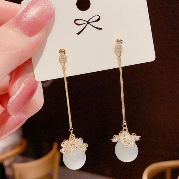 stud 2021 sterling silver needle long earrings fashion temperament simple and versatile show face thin for women jewelry, Golden;silver
stud 2021 sterling silver needle long earrings fashion temperament simple and versatile show face thin for women jewelry, Golden;silver