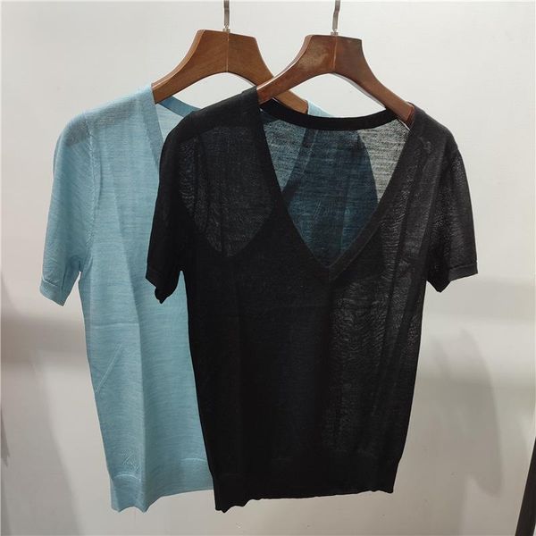 women's sweaters 100% wool 2021 summer deep v-neck short-sleeved loose knit pullover thin casual wild pure color sweater, White;black
women's sweaters 100% wool 2021 summer deep v-neck short-sleeved loose knit pullover thin casual wild pure color sweater, White;black