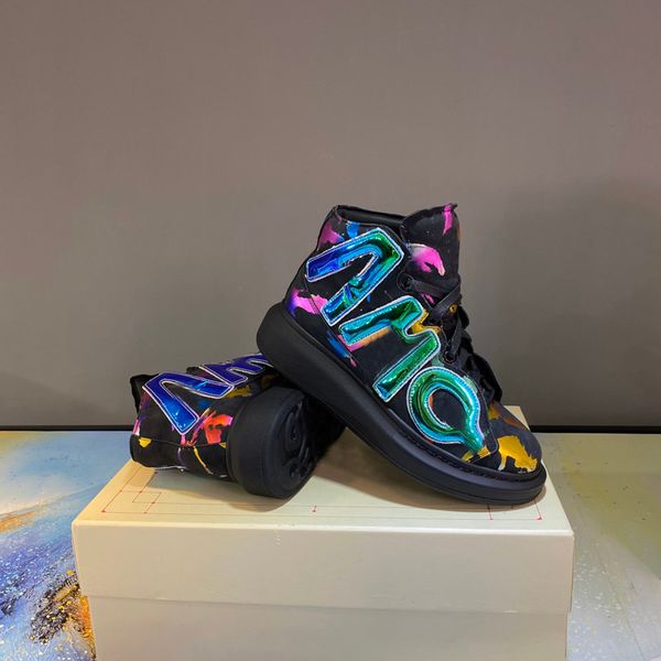 couple shoes 2021 wedding party outdoor sports show classic fashion casual wholesale love style 34-46 flat, Black
couple shoes 2021 wedding party outdoor sports show classic fashion casual wholesale love style 34-46 flat, Black