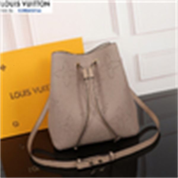 totes brand r luxury bags m44022 trendy handles bucket packs body apricot color shoulder women handbags cross iconic bags bag clu
totes brand r luxury bags m44022 trendy handles bucket packs body apricot color shoulder women handbags cross iconic bags bag clu