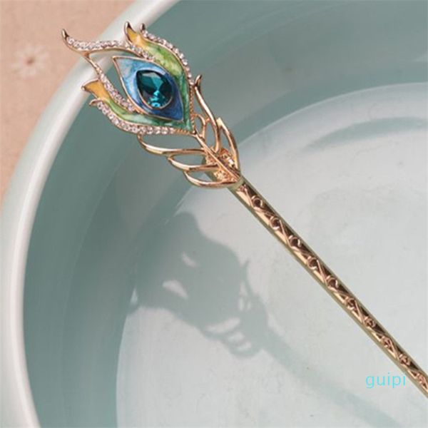 shiny gold crystal hairpins bride peacock hair sticks queen enamel jewelry romantic headdress hair fork wedding accessories, Golden;silver
shiny gold crystal hairpins bride peacock hair sticks queen enamel jewelry romantic headdress hair fork wedding accessories, Golden;silver