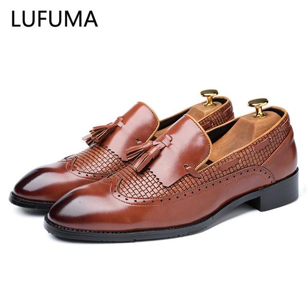 dress shoes men's fashion leather men business flat black brown breathable formal office working big size 38-48
dress shoes men's fashion leather men business flat black brown breathable formal office working big size 38-48