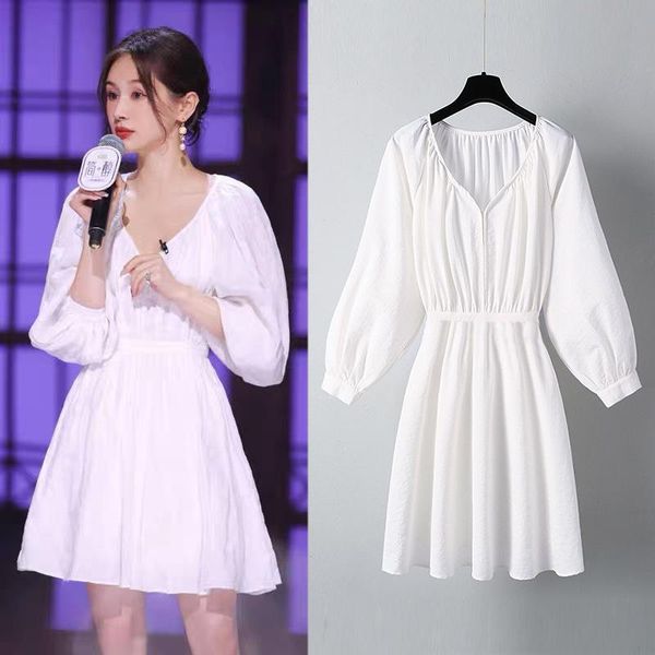 maternity dresses wang ziwen's same white bubble sleeve v-neck dress is fashionable, design, elegant and high-quality short skirt
maternity dresses wang ziwen's same white bubble sleeve v-neck dress is fashionable, design, elegant and high-quality short skirt