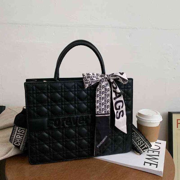 2021 new korean lingge letter shopping bag large capacity portable one shoulder messenger bag for female students zly bags
2021 new korean lingge letter shopping bag large capacity portable one shoulder messenger bag for female students zly bags