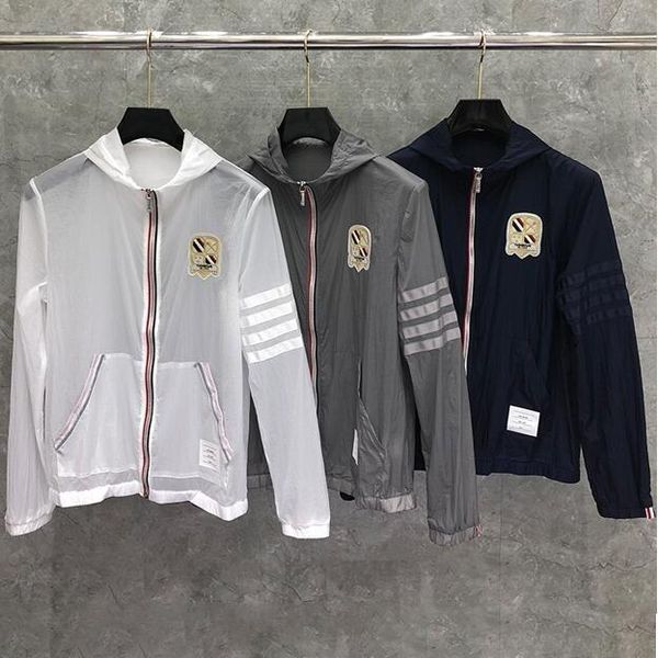 men's jackets 2021 fashion brand jacket men thin sun-protective summer sports coat breathable striped casual hooded skin windbreaker, Black;brown
men's jackets 2021 fashion brand jacket men thin sun-protective summer sports coat breathable striped casual hooded skin windbreaker, Black;brown
