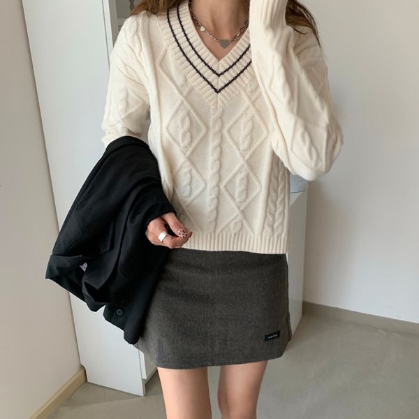 sweater pullover sweaters v-neck long sleeve women knitted sweater women's jumper, White;black
sweater pullover sweaters v-neck long sleeve women knitted sweater women's jumper, White;black