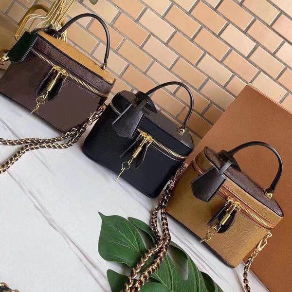new fashion designer women flap handbags single strap shoulder bags two-tone mini cross body handbags good quality wallet purse clutch
new fashion designer women flap handbags single strap shoulder bags two-tone mini cross body handbags good quality wallet purse clutch