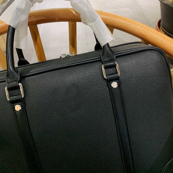 genuine shoulder bag designer classic tote bags luxury leather handbag men's briefcase handbags fashion brand with exquisite packaging
genuine shoulder bag designer classic tote bags luxury leather handbag men's briefcase handbags fashion brand with exquisite packaging