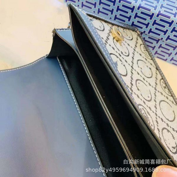 new fashion organ bag pu splicing leisure old canvas wide shoulder strap small square single shoulder messenger bag purses clearance
new fashion organ bag pu splicing leisure old canvas wide shoulder strap small square single shoulder messenger bag purses clearance