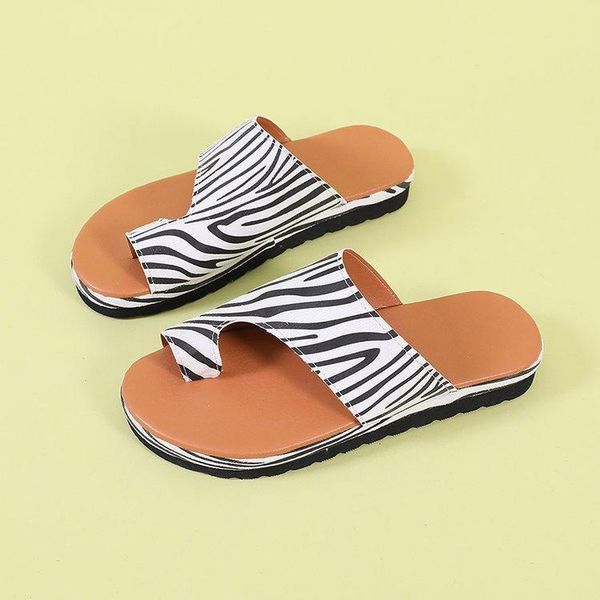 slippers shoes ladies' slipers women big size low 2021 soft flat girl rome pu casual slides rubber fabric basic hoof heels, Black
slippers shoes ladies' slipers women big size low 2021 soft flat girl rome pu casual slides rubber fabric basic hoof heels, Black