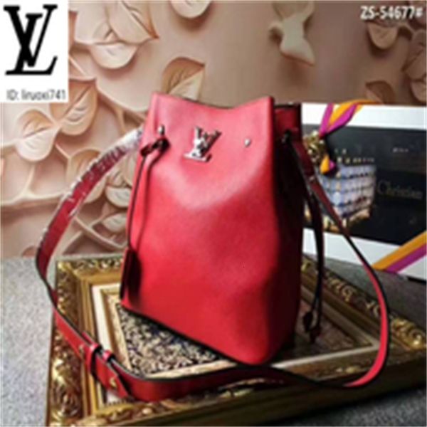 brand designer luxury 90em m54677 red slippery leather drawstring bucket bag women handbags iconic bags handles shoulder bags totes cros
brand designer luxury 90em m54677 red slippery leather drawstring bucket bag women handbags iconic bags handles shoulder bags totes cros