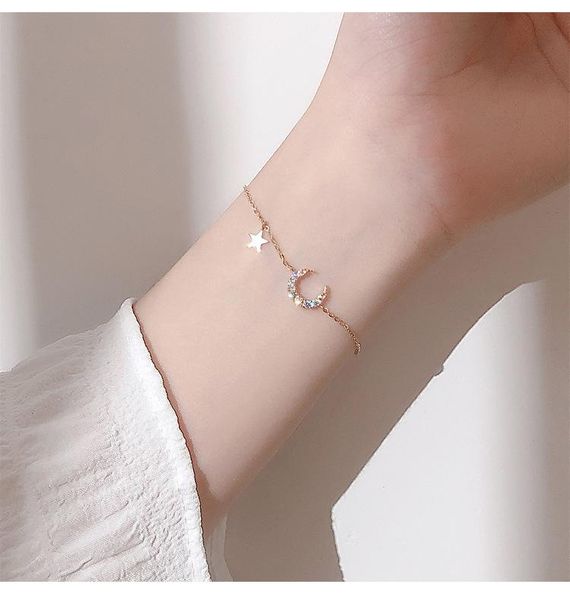 charm bracelets alloy star and moon bracelet pendant inlaid zircon girl simple temperament couple gift jewelry, Golden;silver
charm bracelets alloy star and moon bracelet pendant inlaid zircon girl simple temperament couple gift jewelry, Golden;silver