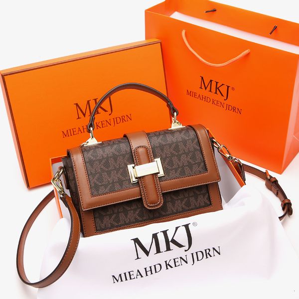 messenger bags messenger bagshong kong luxury 2021 fashion leather women's hand versatile messenger bag
messenger bags messenger bagshong kong luxury 2021 fashion leather women's hand versatile messenger bag