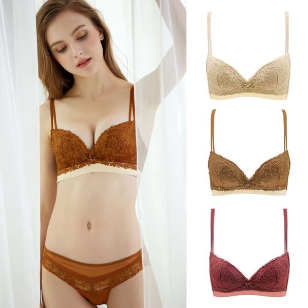 high-end gathered up bra lace traceless underwear girl without steel ring, Red;black
high-end gathered up bra lace traceless underwear girl without steel ring, Red;black