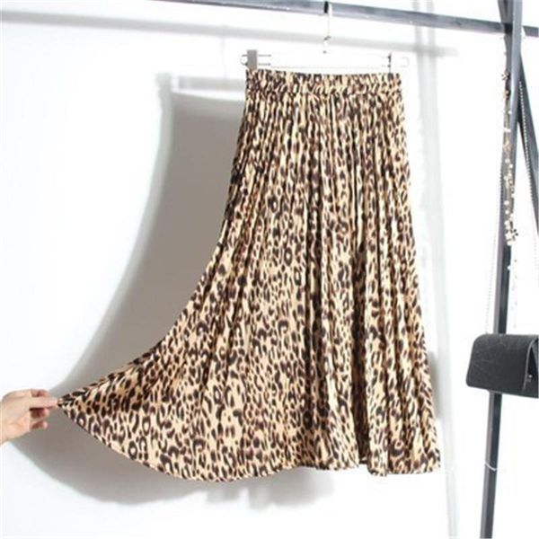 skirts 2021 autumn winter leopard print pleated women midi long korean elegant high waist a-line fashion skirt female pz914, Black
skirts 2021 autumn winter leopard print pleated women midi long korean elegant high waist a-line fashion skirt female pz914, Black