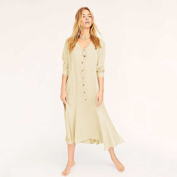 autumn and winter new deep v shirt long sleeve dress medium length skirt, Black;gray
autumn and winter new deep v shirt long sleeve dress medium length skirt, Black;gray