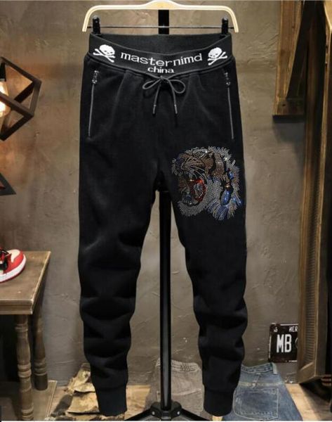 men's pants streetwear rhinestones skull anime men fashion pant slim trousers high quality, Black
men's pants streetwear rhinestones skull anime men fashion pant slim trousers high quality, Black