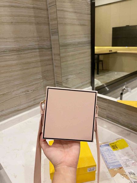 2021 fashion show small yellow men's and women's mini pack m5eg 0hn3 luxuryss designerss bag yw
2021 fashion show small yellow men's and women's mini pack m5eg 0hn3 luxuryss designerss bag yw