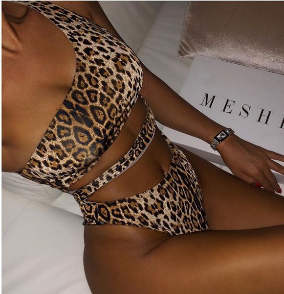 net red shoulder wind leopard pattern cut out bikini one piece swimsuit, Red;black
net red shoulder wind leopard pattern cut out bikini one piece swimsuit, Red;black